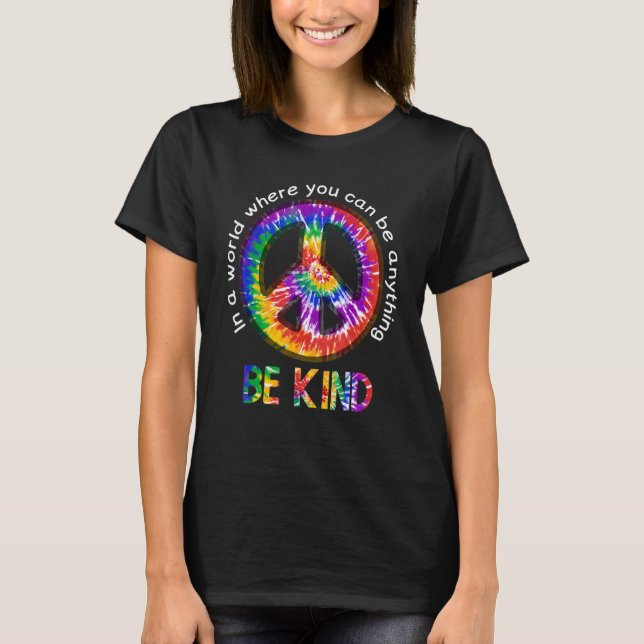Camiseta Dia Da Unidade Num Mundo Onde Você Pode Ser Qualqu (Frente)