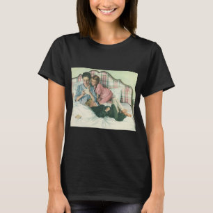 Camiseta Dia das Mães Vintage, Crianças Lendo Cartões na Ca