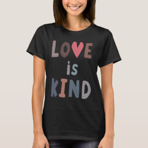 Camiseta Dia de os namorados Amor é gentil para cristão
