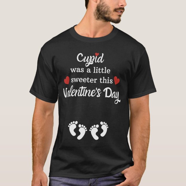 Camiseta Dia de os namorados Cupido Gêmeo A Gravidez Corres (Frente)
