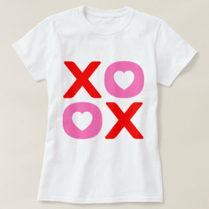Camiseta Dia de os namorados XOXO