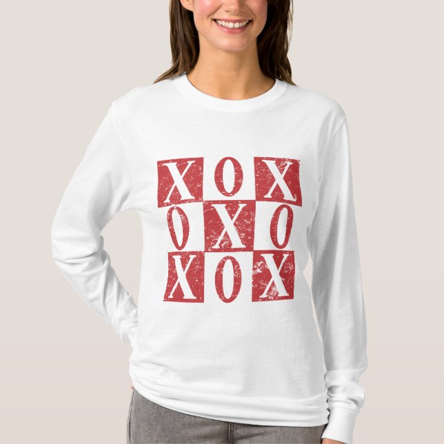 Camiseta Dia de os namorados XOXO (Frente)