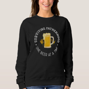 Camiseta Dia de os pais Sobrevivendo à Paternidade Uma Cerv