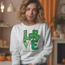 Camiseta Dia de São Patrício Amor Travessuras Irlandesas