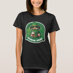Camiseta Dia de São Patrício Bebendo Leprechaun Irish Be