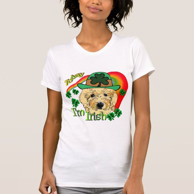 Camiseta Dia de São Patrício de Goldendoodle (Frente)