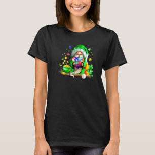 Camiseta Dia de São Patrício Gnomo Segurando Coração Quebra