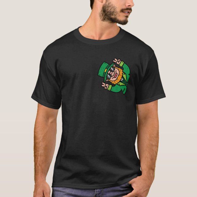 Camiseta Dia de São Patrício Leprechaun Bolso Saint Paddys  (Frente)
