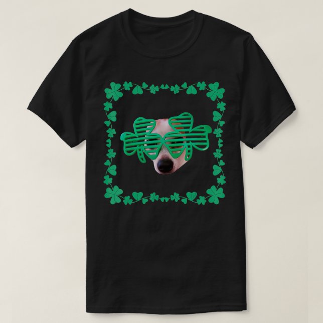 Camiseta Dia de São Patrício Lucky Chihuahua Shamrocks Verd (Frente do Design)