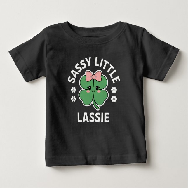 Camiseta Dia de São Patrício Sassy Little Lassie Kids (Frente)