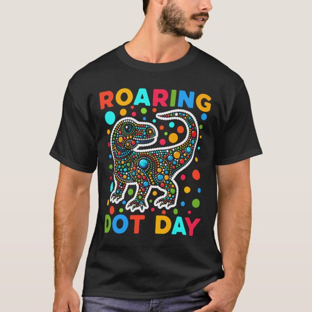 Camiseta Dia do Ponto Dinossauro em Raça (Frente)