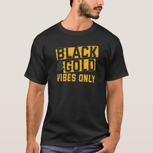 Camiseta Dia Dourado do jogo de futebol (Frente)