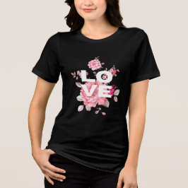 Camiseta dia feliz dos namorados, rosa e vermelho, corações