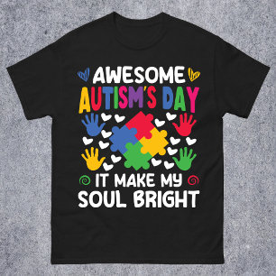 Camiseta Dia Incrível do Autismo Faz Meu Espírito Corações