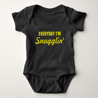 Camiseta Diário eu sou Snugglin engraçado