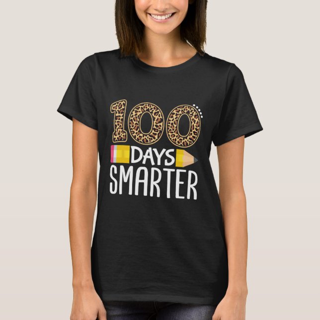 Camiseta Dias Mais Inteligentes Para Cada Um Ou 100 Dias De (Frente)