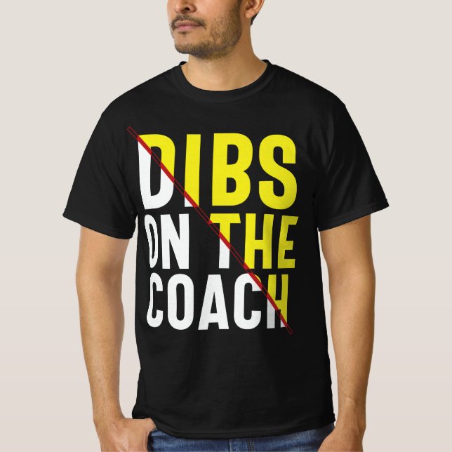 Camiseta Dibs No Treinador, treinador De Futebol, Esposa De (Frente)
