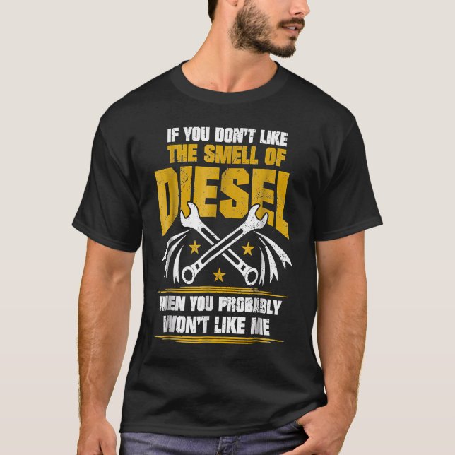 Camiseta Diesel Mechanic Don Like He Smell Of (Frente)