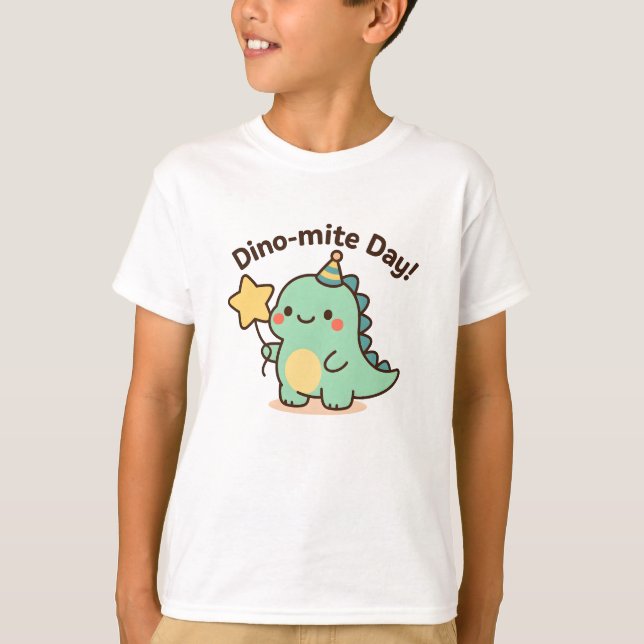 Camiseta Dino-mite Day – Cute Dinosaur Party Design (Frente)