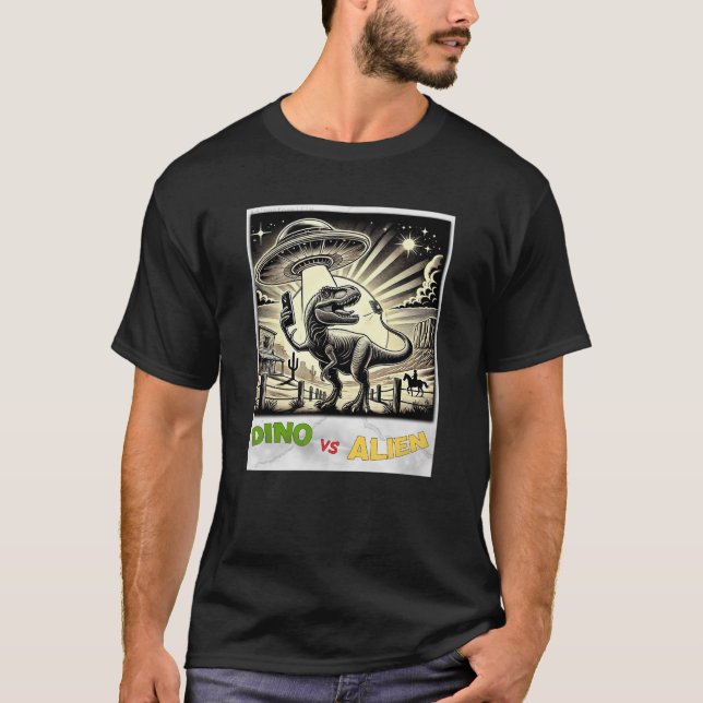 Camiseta Dino UFO Selfie: Dino vs Alienígena (Man Tshirt) # (Frente)