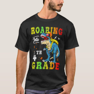 Camiseta Dinossauro Andando Para O 4º Ano No 1º Dia De Volt