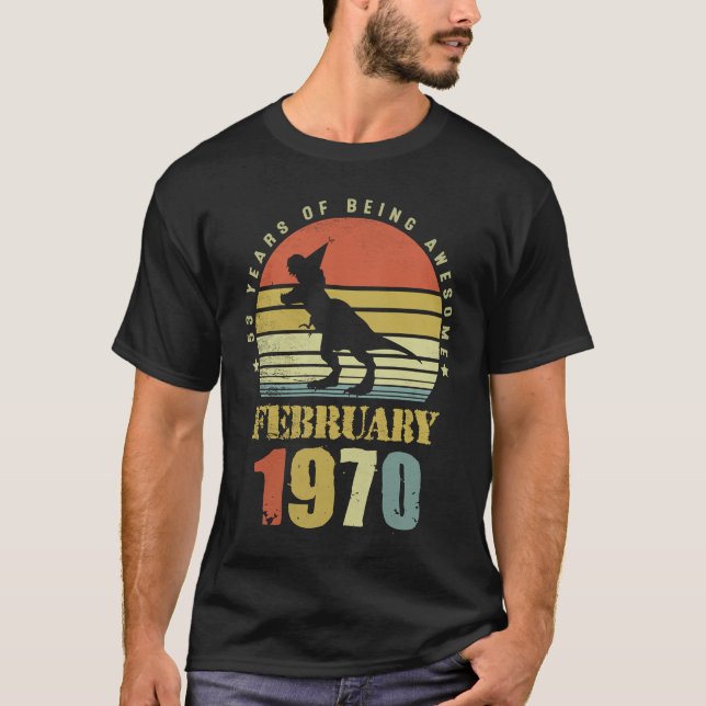 Camiseta Dinossauro De 53 Anos Fevereiro Desde 1970 53º Bir (Frente)