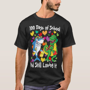 Camiseta Dinossauro e Tubarão 100 Dias de Escola e Ainda Lo
