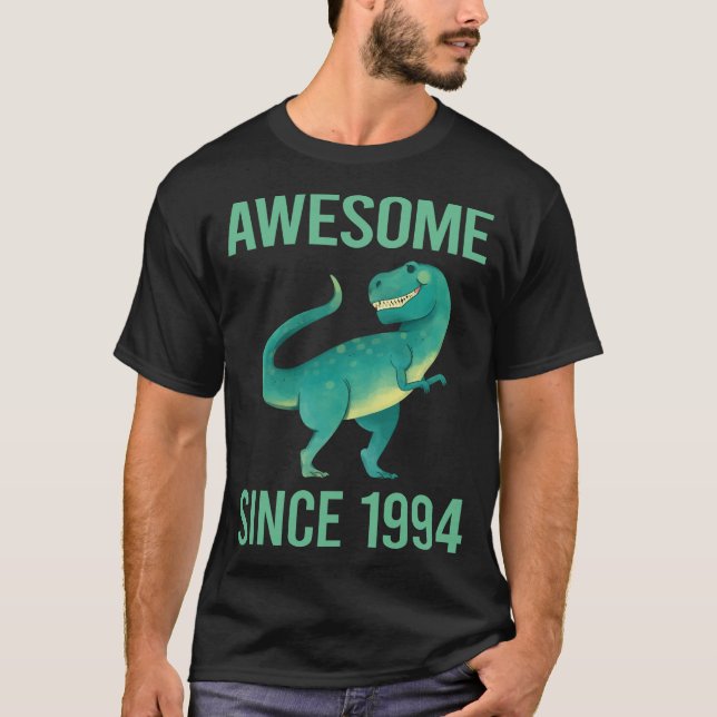 Camiseta Dinossauro Engraçado - Incrível Desde 1994 (Frente)