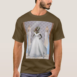 Camiseta Dinossauro TRe Bride Vestindo o vestido Bridal Fu