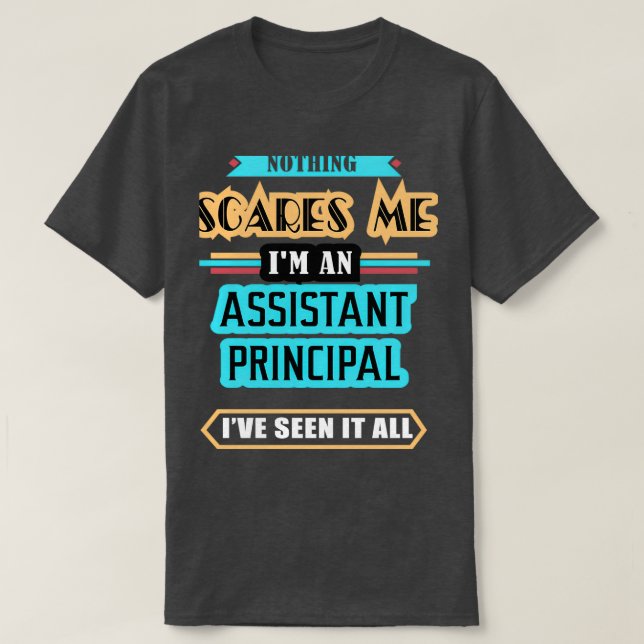 Camiseta Diretor Assistente Nada Me Assusta (Frente do Design)