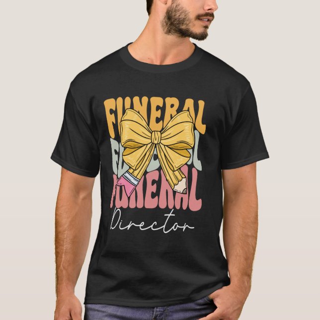 Camiseta Diretor de Funeral Groovy Coquette Laço Fofo Volta (Frente)