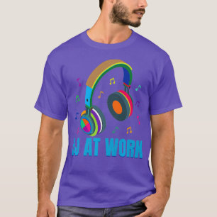 Camiseta Disco Jockey - DJ No Trabalho - Groovy Funky Vinta