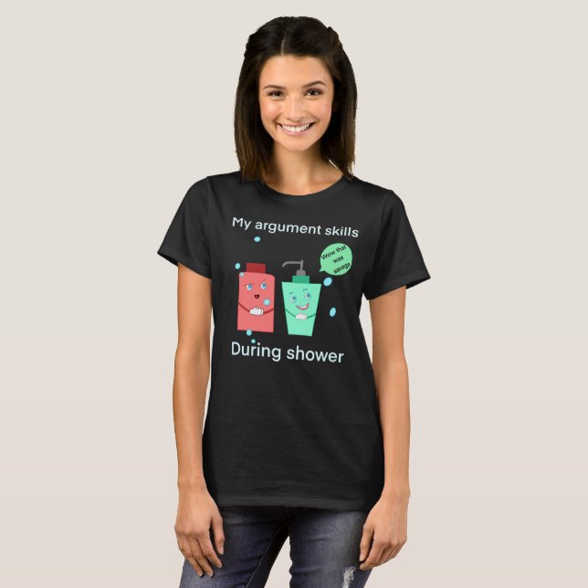 Camiseta Discussão Engraçada no Banho (Frente Completa)