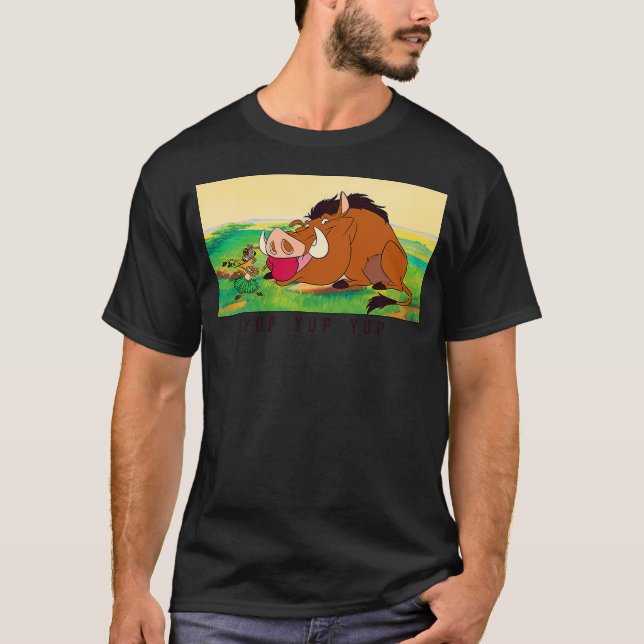 Camiseta Disney Lion King Pumbaa Apple in Mouth Poster (Frente)