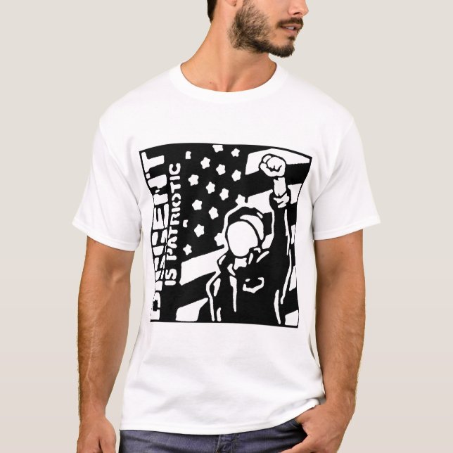 Camiseta Dissent is Patriotic (Frente)
