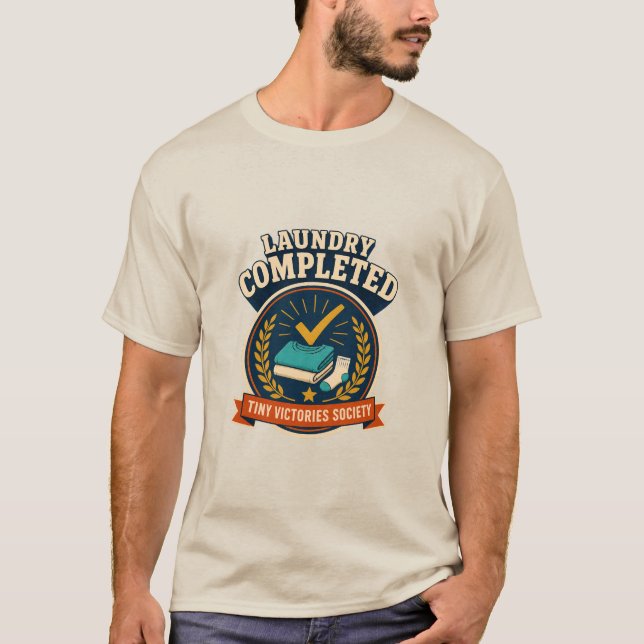 Camiseta Distintivo de Vitória de Tarefa Concluída de Lavan (Frente)