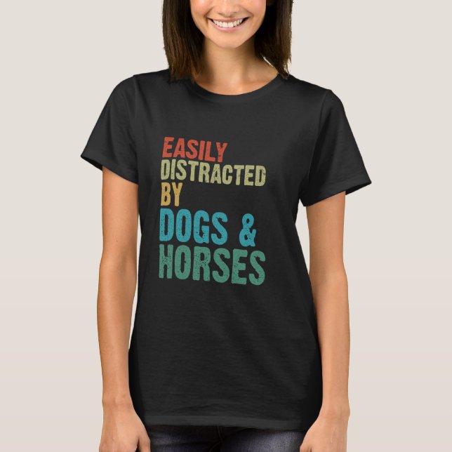 Camiseta Distraído facilmente por cães cavalos - Cavaleiro  (Frente)