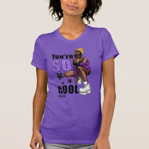 Camiseta Divã Negra Empoderada Irradiando Força e Graça
