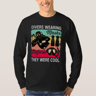 Camiseta Divers Vestindo Máscaras Antes De Serem Legal Scub