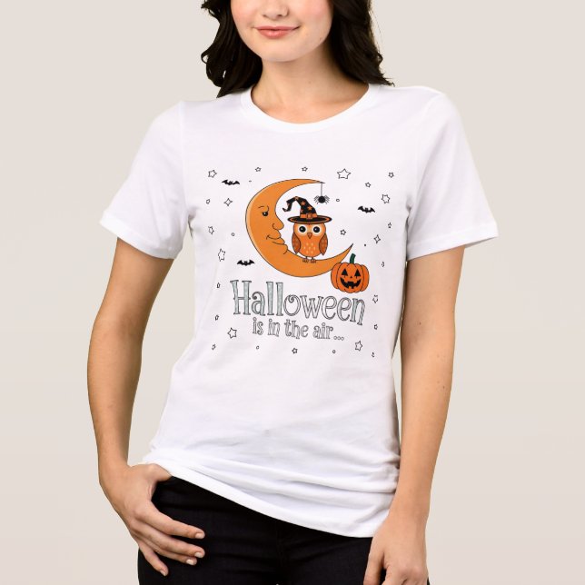 Camiseta Diversão Assustadora: A Mágica Halloween Preenche  (Frente)