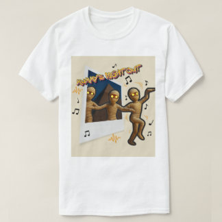 Camiseta Diversão de Múmia Dançando à Noite Desenho Animado