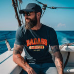 Camiseta Diversão de Trendência Legal do Clube de Pai de Ba<br><div class="desc">Junte-se ao Clube do Pai Badass com esta camisa legal! Trendy retro design para um presente de Dia de os pais divertido. Saúde a pais incríveis!</div>