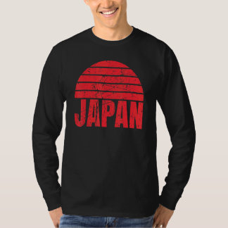 Camiseta Diversão Do Japão Abaixo De Um Fundo De Sol Vermel