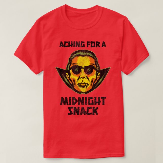 Camiseta Diversão Vampiro Horror Do Halloween Atingindo Uma (Frente do Design)