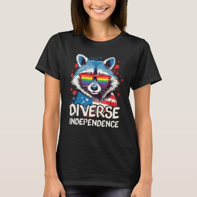 Camiseta Diverse Independence  Raccoon LGBT Pride Sunglasse (Frente)