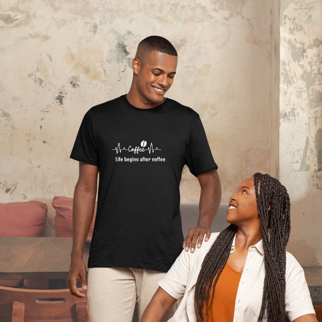 Camiseta divertida Citação de Trabalho de Café A vida começ (Criador carregado)