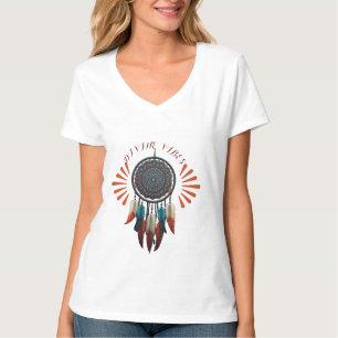 Camiseta "Divine Vibes" - Design Boho Dreamcatcher