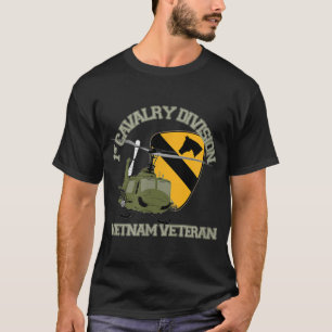 Camiseta Divisão de Cavalaria da rua Vietnam Veteran UH1 Gu
