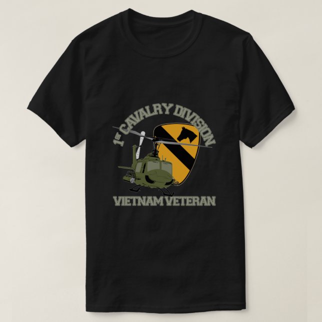 Camiseta Divisão de Cavalaria da rua Vietnam Veteran UH1 Gu (Frente do Design)