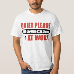 Camiseta Do silêncio mágico por favor no trabalho